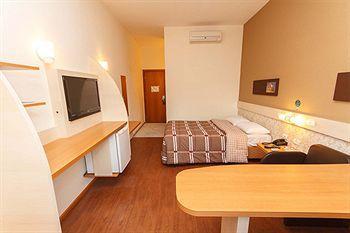 Hotel 10 3*