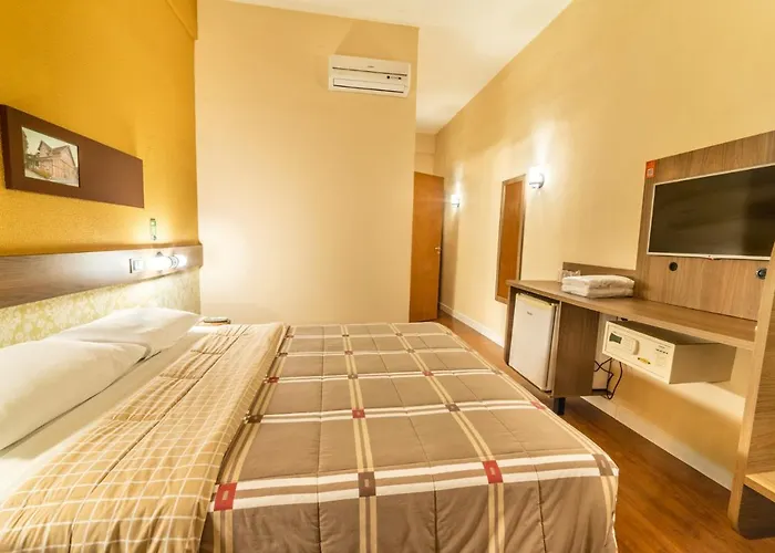 Hotel 10 Sao Leopoldo